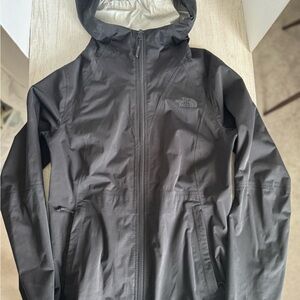 Lightly Used The North Face Women's Black Dryvent Rain Jacket Sz X-Small